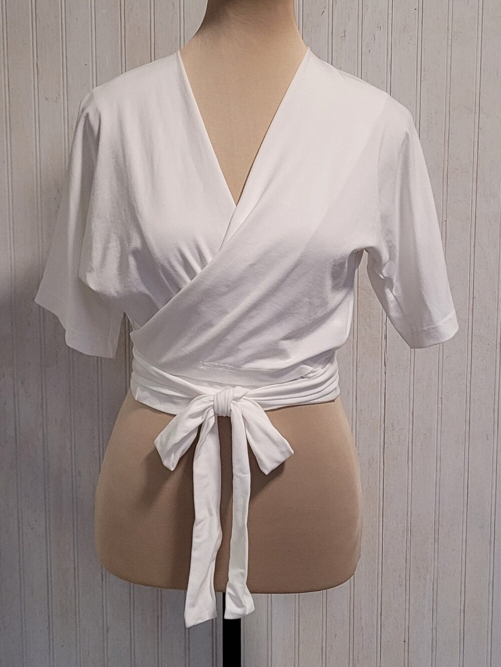​Albapaca Italy White Cropped Ballet Wrap Top Tie Waist Short Sleeve Size 0 XS/S